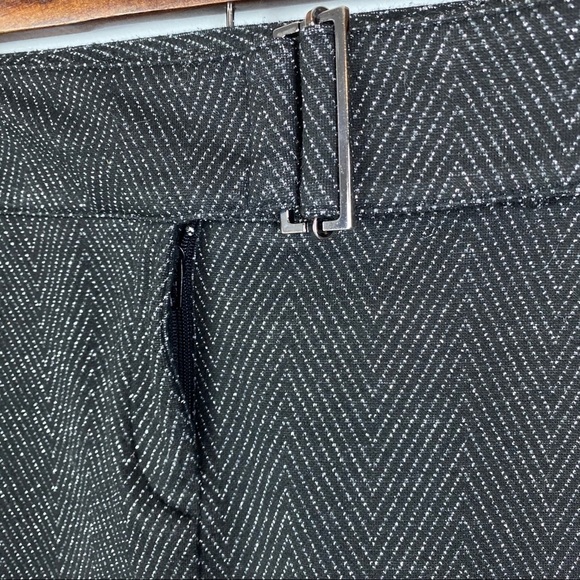 Express Chevron Pencil Skirt Women's 3/4 Black Metallic Silver Side Slit - Picture 3 of 6